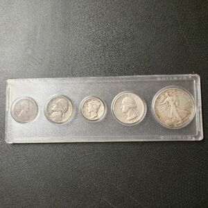 1944 US Coin Set - Half Dollar, Quarter, Dime, Nickel, Penny in Display Case